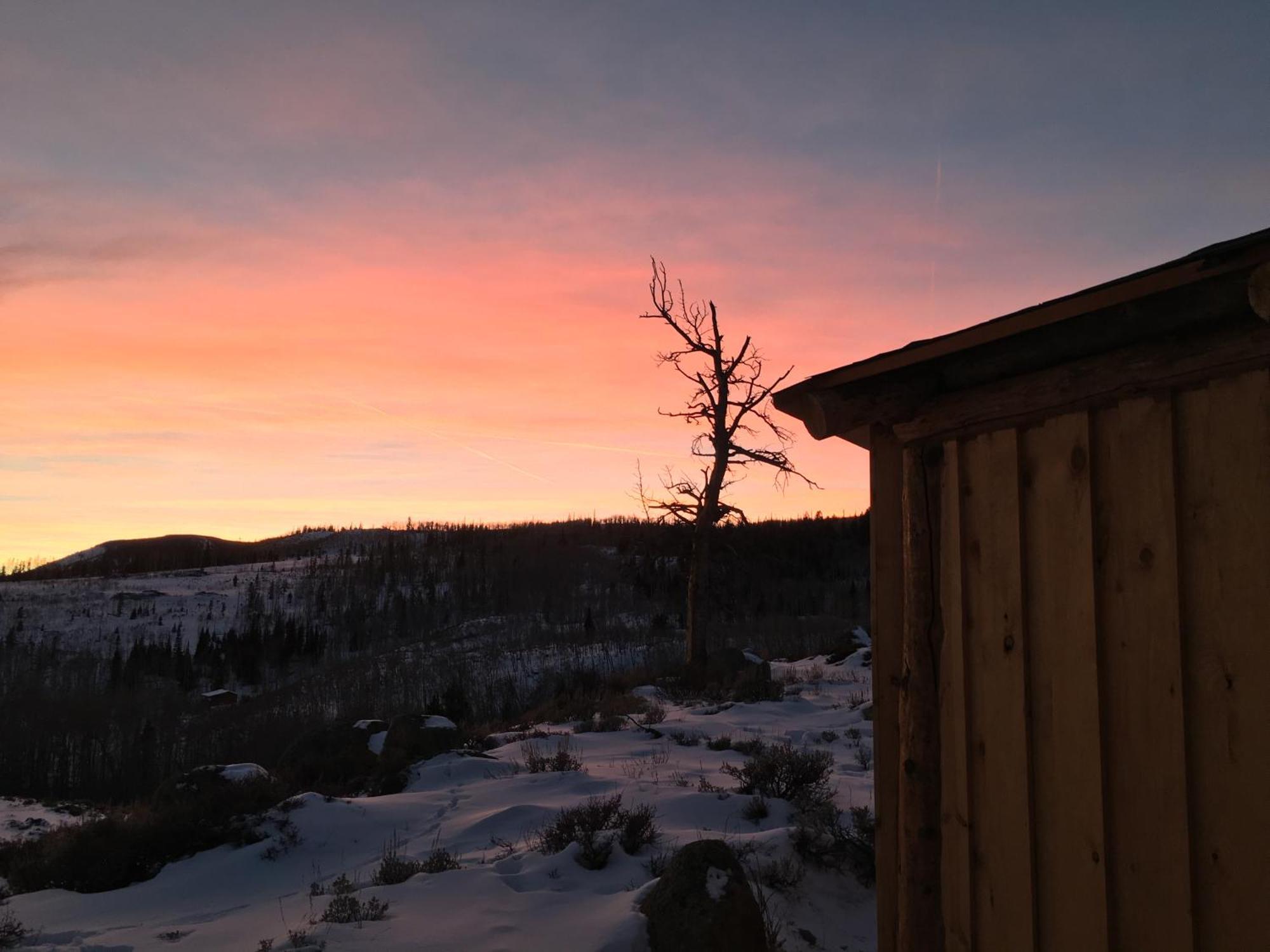 Red-Tail Roundhouse At 22 West Cabins And Recreation Hebron Buitenkant foto